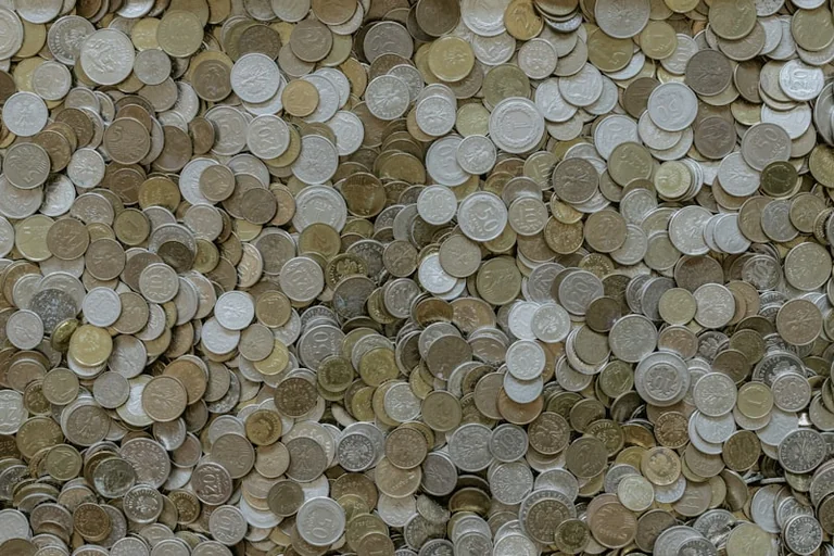 Płaca minimalna 2027: próg 5000 zł rozstrzygnie się do jesieni
