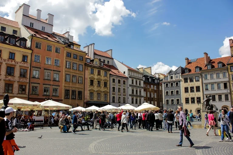 Warszawa 15–16 sierpnia: trzy plany na pogodę