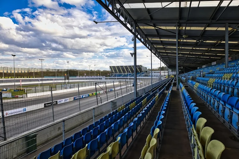 Warszawa: dziś finał żużla i utrudnienia przy stadionie